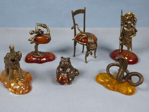 Metal animals figures - &,
